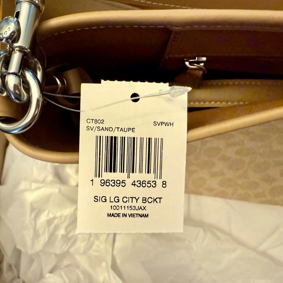 Coach signature large bucket bag - Picture 6 of 6